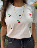 T-shirt bordada cereja